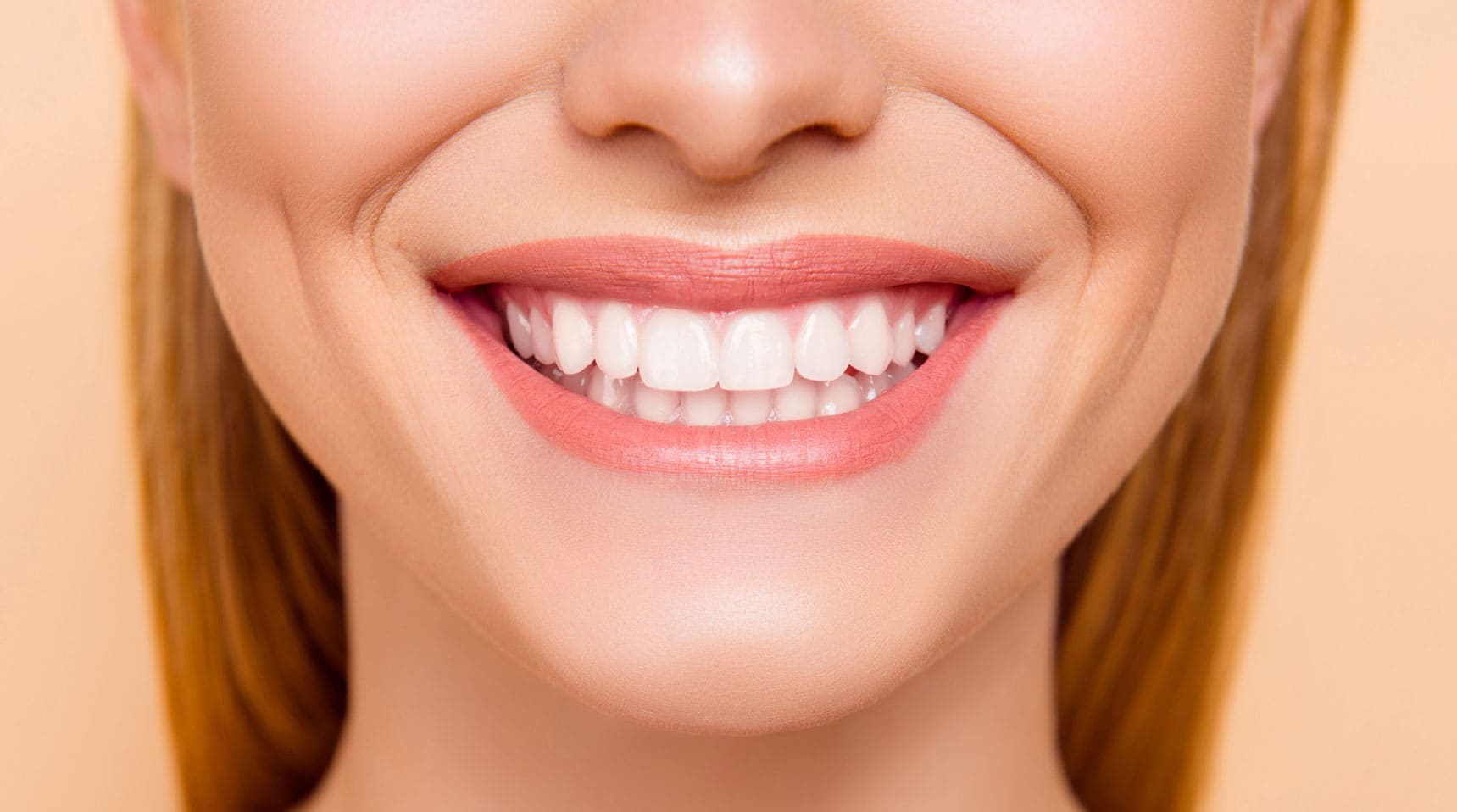 Pembe Estetik ( Gummy Smile Tedavisi )